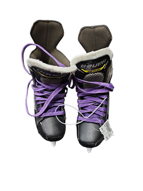 Vist Large View of Product Image Which is Used Bauer SUPREME M1 Junior Hockey Skate Junior 03 11617-S000328224