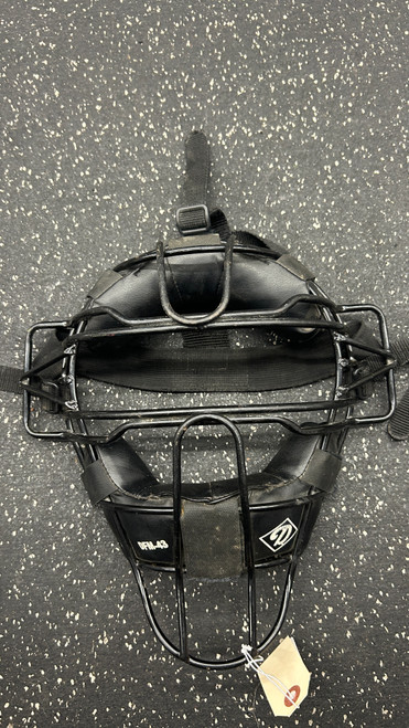 Used Diamond DFM-43 Umpire Mask 11162-S000432169