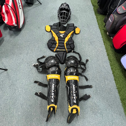 Used Easton CATCHERS SET Catchers Chest Protector None Intermed 11307-S000257679