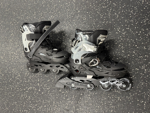 Used FLYING EAGLE Junior Aggressive Skates Black Adjustable 11849-S000029613