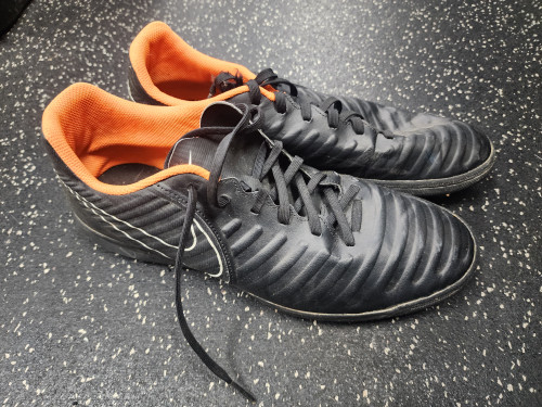 Vist Large View of Product Image Which is Used Nike Soccer Turf Shoes Black Senior 11 11849-S000029621