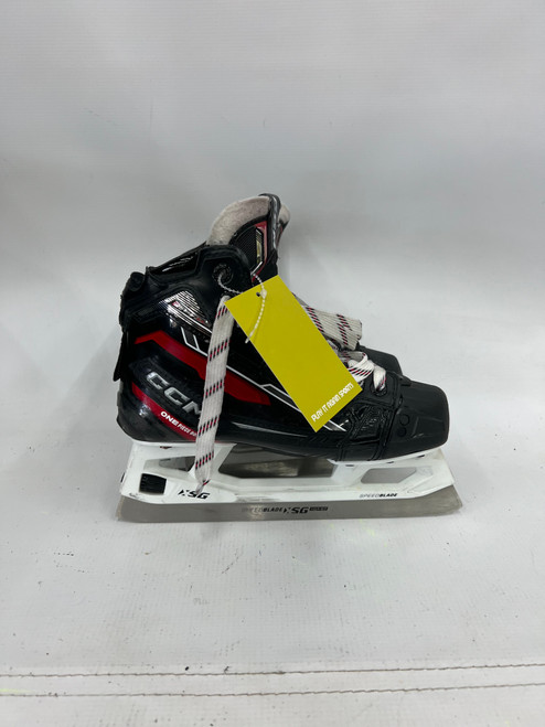 Vist Large View of Product Image Which is Used CCM E FLEX 6.9 Junior Goalie Skate Junior 03