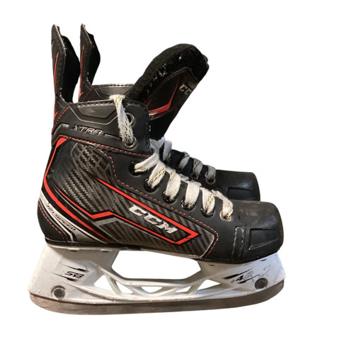 Used CCM XTRA Junior Hockey Skate Junior 01 11812-S000158173