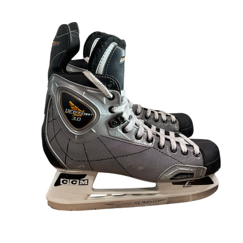 Used CCM VECTOR 3.0 Senior Hockey Skate Senior 10 11813-S000328134