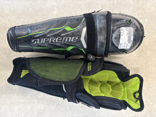 Vist Large View of Product Image Which is Used Bauer ONE.6 Junior Shin Guards Black 12" 11858-S000077299