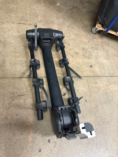 Vist Large View of Product Image Which is Used Thule Apex XT 9025xt 4-Bike Hitch Rack - No Keys 11731-S000143811