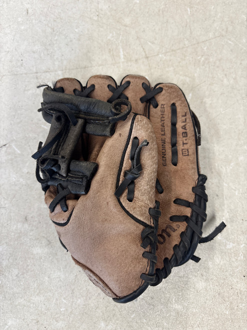 Vist Large View of Product Image Which is Used Wilson A450 BB/SB Glove RH Throw None 8"