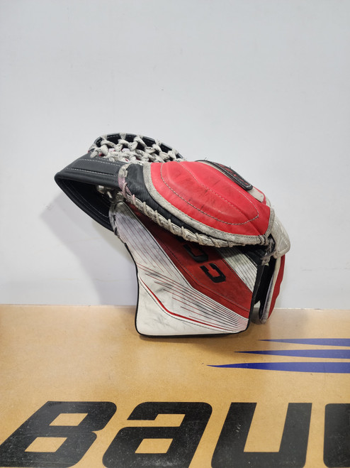 Vist Large View of Product Image Which is Used CCM EFLEX 6.9 Inter Goalie Catcher White