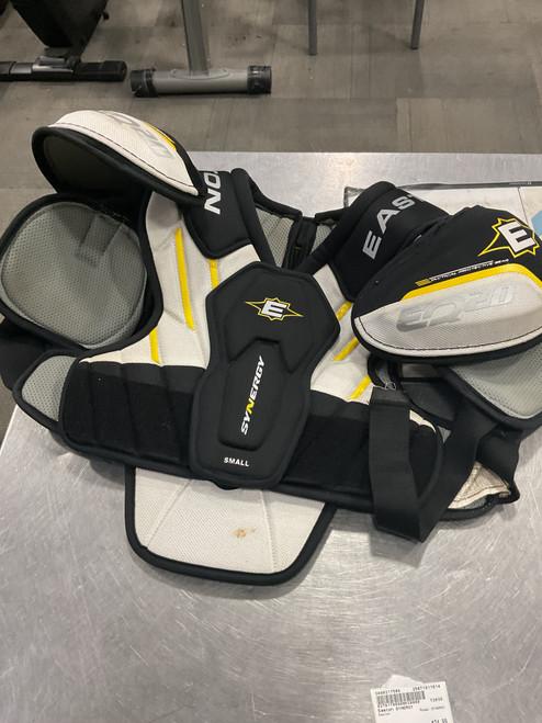 Vist Large View of Product Image Which is Used Easton SYNERGY Senior Shoulder Pads SM 11614-S000217586