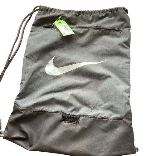 Vist Large View of Product Image Which is Used Nike Medium Equipment Bag 11479-S000399013