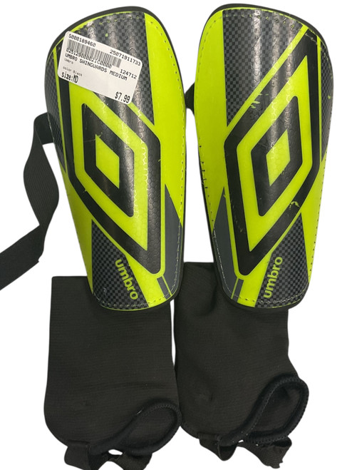 Used Umbro Soccer Shin Guards Adult MD