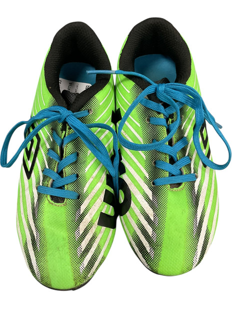 Used Umbro DSG-ADKFLHK3 Soccer Cleats Molded Youth 12.0