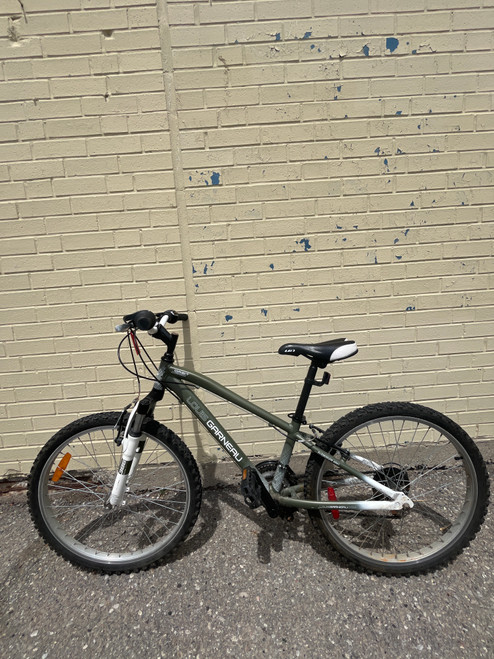 Vist Large View of Product Image Which is Used LOUIS GARNEAU ORBIT Mountain Bike Boys Green 24" 10589-S000416017