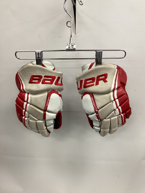 Vist Large View of Product Image Which is Used Bauer VAPOR X 5.0 Junior Gloves White And Red 11" 11851-S000034995