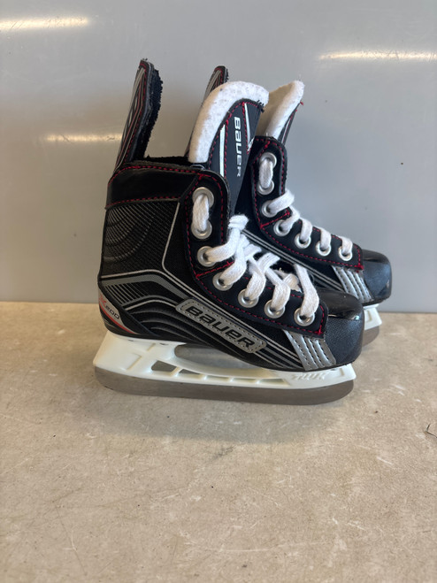 Vist Large View of Product Image Which is Used Bauer VAPOR X200 Youth Hockey Skate Youth 08.0 11858-S000077376