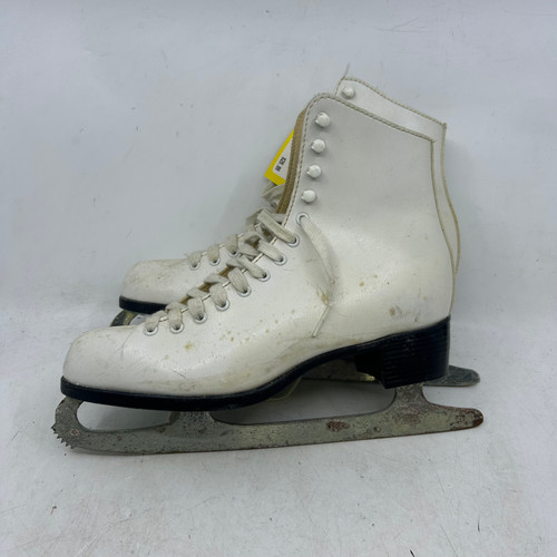 Vist Large View of Product Image Which is Used CCM WomensFigure Skate White Senior 8 10589-S000416052