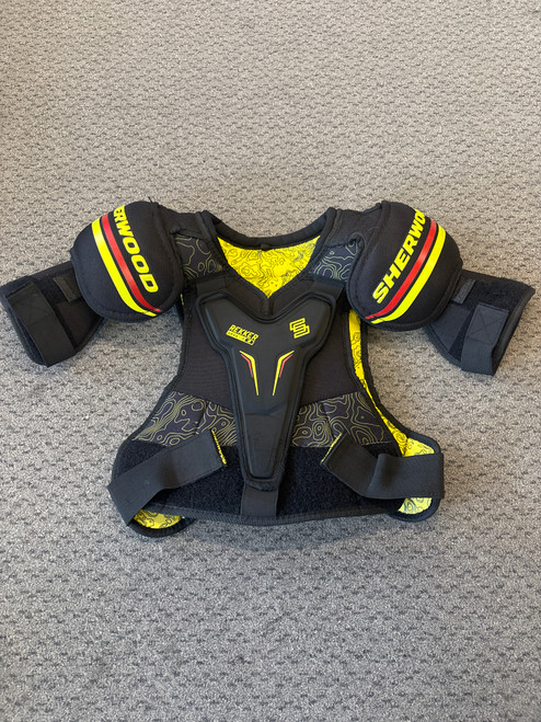 Used Sher-wood REKKER 4 S/P Junior Shoulder Pads LG 11858-S000077396