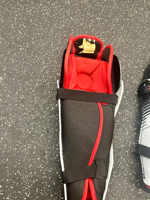 Vist Large View of Product Image Which is Used Bauer VAPOR X3.0 Senior Shin Guards None 14" 11162-S000432485