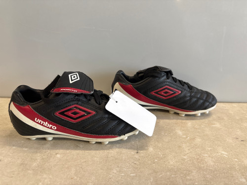 Vist Large View of Product Image Which is Used Umbro Soccer Cleats None Youth 11.0 11858-S000077411