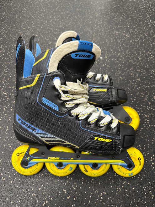 Vist Large View of Product Image Which is Used Tour Code 9ONE Roller Hockey Skates Black Senior 6