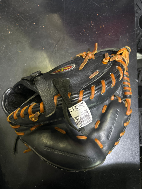 Vist Large View of Product Image Which is Used Easton BLACK MAGIC BB/SB Catchers RH Throw Black 32 1/2"