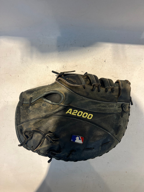 Vist Large View of Product Image Which is Used Wilson A2000 BB/SB First Base LH Throw Black 15"