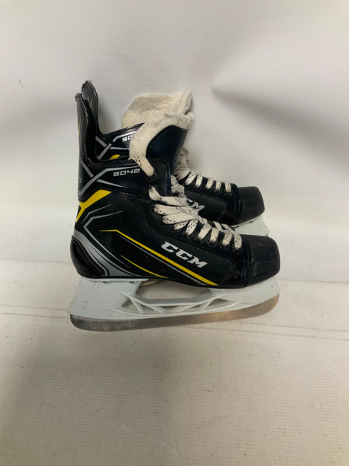 Vist Large View of Product Image Which is Used CCM TACKS 9042 Junior Hockey Skate Junior 04 11823-S000032964