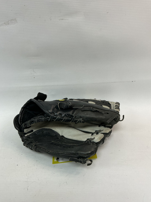 Vist Large View of Product Image Which is Used Wilson A350 BB/SB Glove RH Throw Black 11"