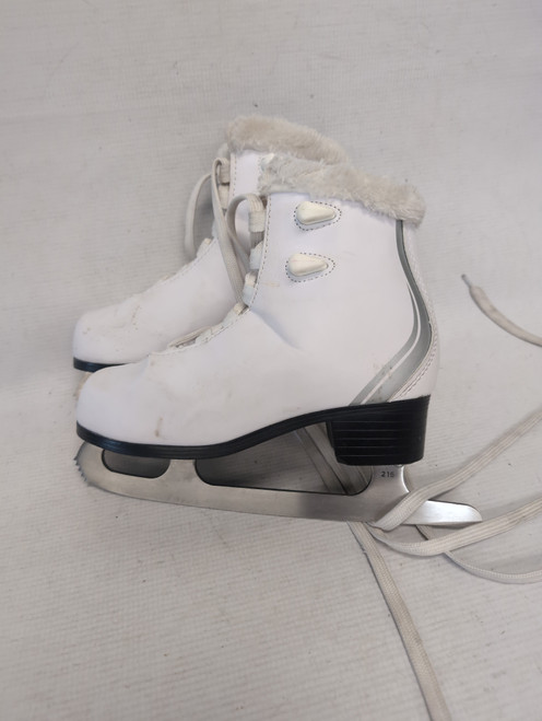 Vist Large View of Product Image Which is Used REC SKATE Girls Softboot Skate White Junior 02 11821-S000026108