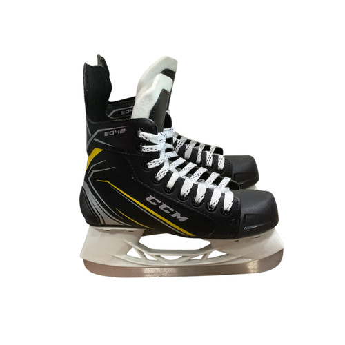 Used CCM 9042 TACKS Junior Hockey Skate Junior 03 11813-S000328553