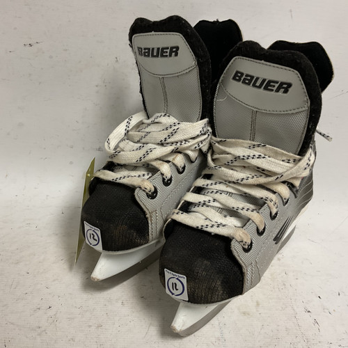 Vist Large View of Product Image Which is Used Bauer VAPOR EXPRESS Youth Hockey Skate Youth 12.0 11855-S000188378