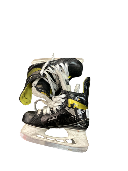 Vist Large View of Product Image Which is Used Bauer SUPREME 3S Intermediate Hockey Skate Intermediate 4.0