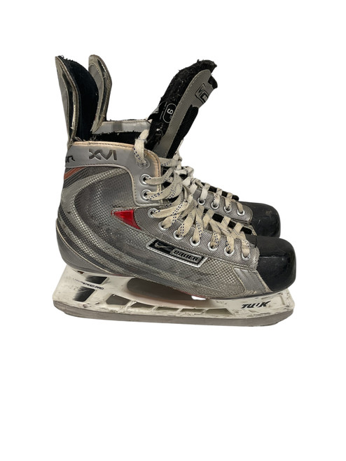 Vist Large View of Product Image Which is Used Bauer VAPOR XVI Senior Hockey Skate Senior 10.5 11847-S000027937