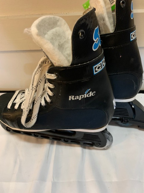 Vist Large View of Product Image Which is CCM Inline Skates Inline Skates / Rec & Fitness Skates