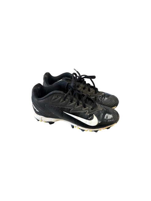 Vist Large View of Product Image Which is Baseball / softball cleats