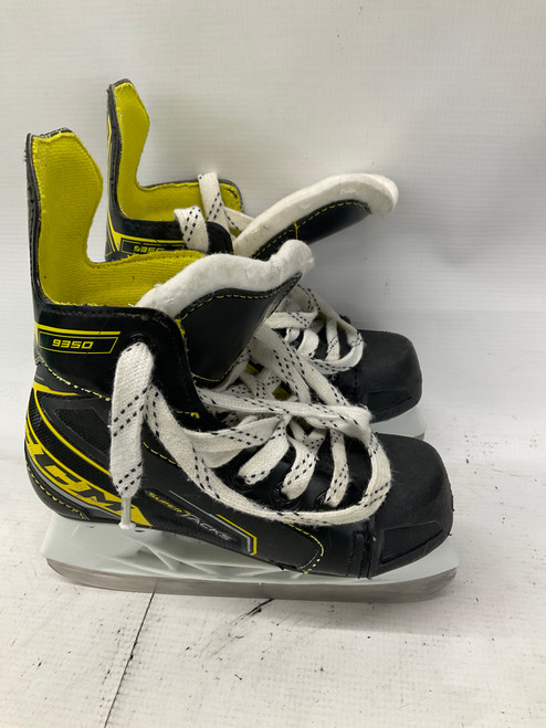Vist Large View of Product Image Which is Used CCM 9350 Youth Hockey Skate Black Youth 12.0 11836-S000028876