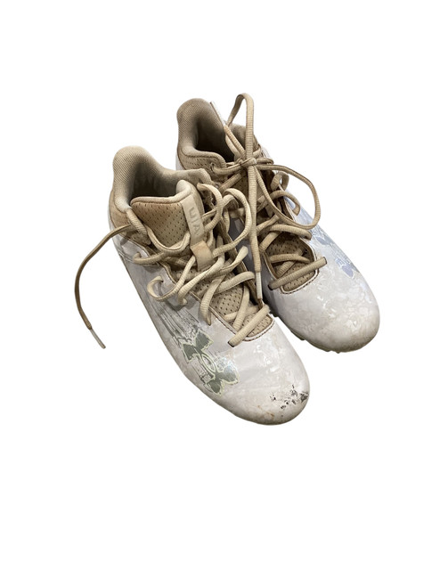 Vist Large View of Product Image Which is Used Under Armour Jr FB Cleats White Junior 03.5 11884-S000049347