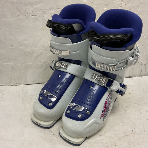 Vist Large View of Product Image Which is Used Nordica FIREARROW TEAM 2 Girls DH Ski Boot White 215 MP - J03 11855-S000188432