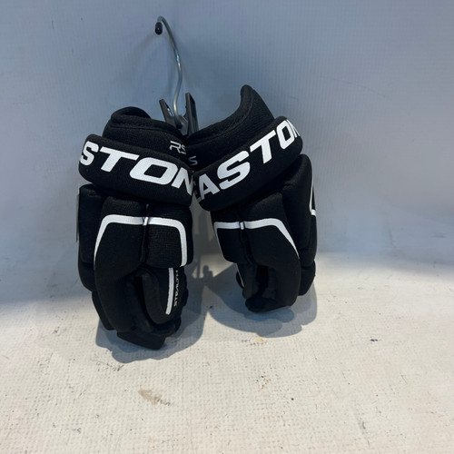 Vist Large View of Product Image Which is Used Easton RS Youth Gloves Black 8" 11878-S000021811