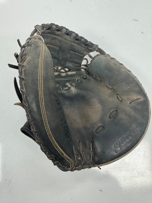 Vist Large View of Product Image Which is Used Easton ALL STAR BB/SB Catchers RH Throw Black 33 1/2"