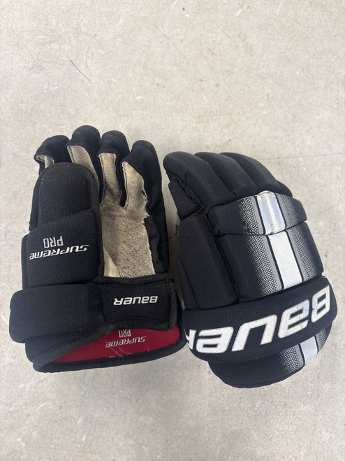 Vist Large View of Product Image Which is Used Bauer SUPREME PRO Junior Gloves None 10" 11858-S000077543