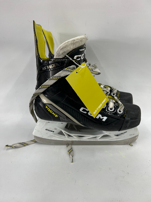 Vist Large View of Product Image Which is Used CCM TACKS AS 560 Junior Hockey Skate Junior 04 11871-S000019674