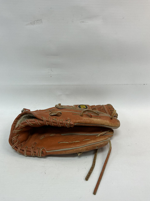 Vist Large View of Product Image Which is Used Wilson KIRLY BB/SB Glove RH Throw Brown 10 1/2"