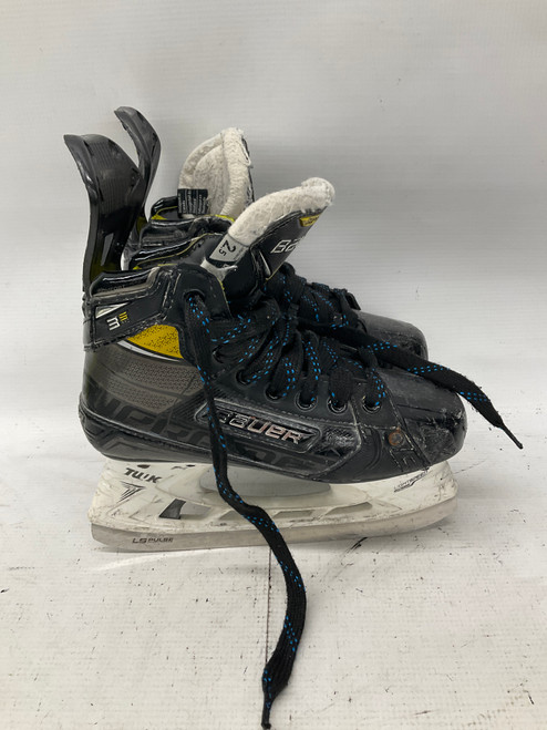 Vist Large View of Product Image Which is Used Bauer 3S PRO Junior Hockey Skate Junior 02.5