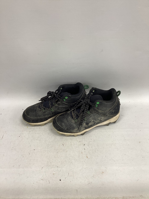 Vist Large View of Product Image Which is Used Under Armour BH OUT OF HERE BB/SB Cleats Black Junior 02