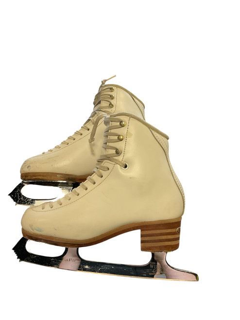 Vist Large View of Product Image Which is Used Jackson FIGURE SKATES WomensFigure Skate White Senior 5.5 11861-S000024003