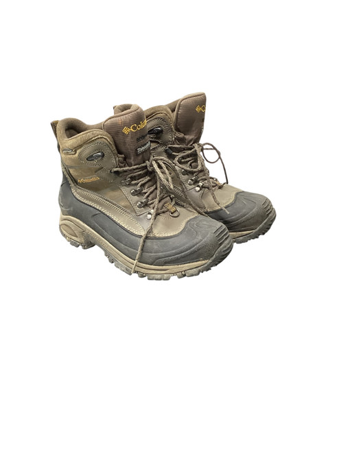 Vist Large View of Product Image Which is Used Columbia Hiking Boots Mens 9 Camping Accessory