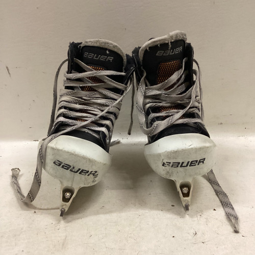 Vist Large View of Product Image Which is Used Bauer PERFORMANCE Junior Hockey Skate Junior 02.5