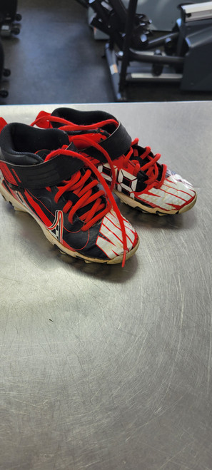 Vist Large View of Product Image Which is Used Nike TROUT 1.5 BB/SB Cleats None Junior 01.5