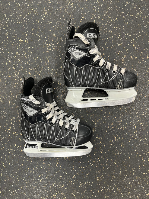 Vist Large View of Product Image Which is Used CCM INTRUDER Youth Hockey Skate Youth 08.0 11774-S000082211